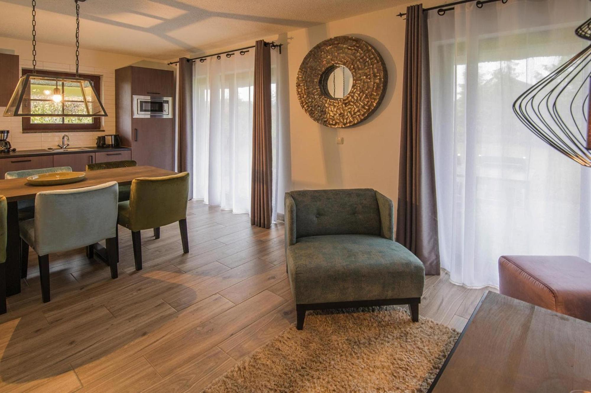 Holiday Resort Van Der Valk, Linstow Dobbin-Linstow ภายนอก รูปภาพ