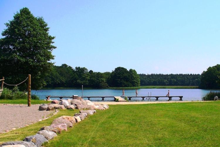 Holiday Resort Van Der Valk, Linstow Dobbin-Linstow ภายนอก รูปภาพ